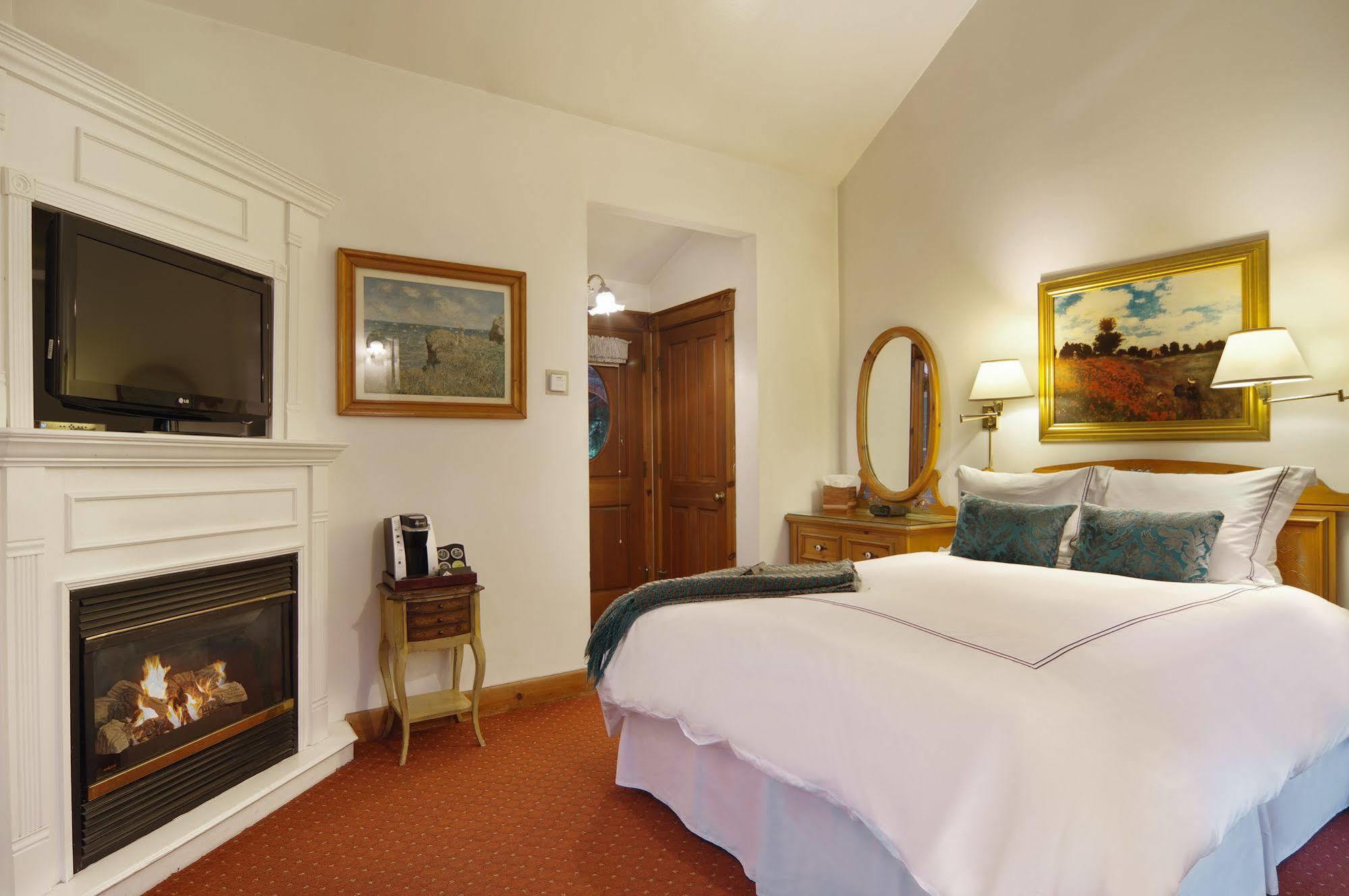 The Babbling Brook Inn Santa Cruz Exterior photo